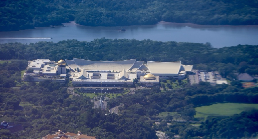 Brunei royal wealth story